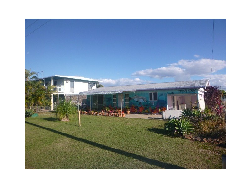71 Whyte Avenue, Bowen QLD 4805