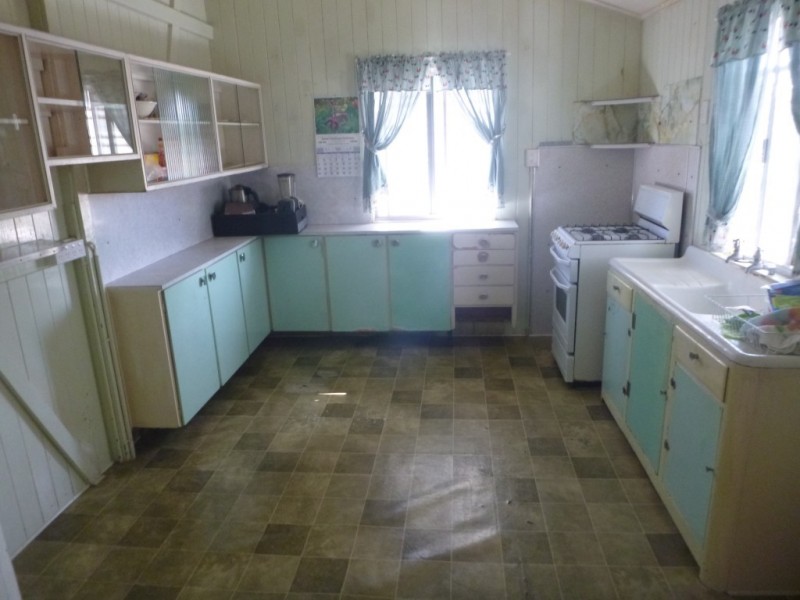 64 Williams Street, Bowen QLD 4805