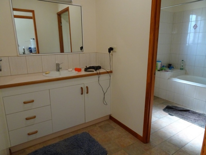 18 Brighton Road, Bowen QLD 4805