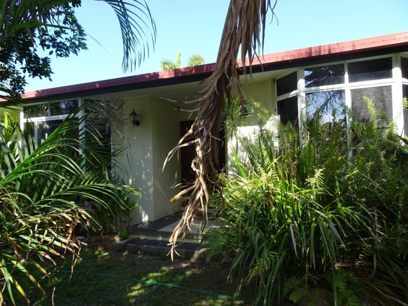 18 Brighton Road, Bowen QLD 4805