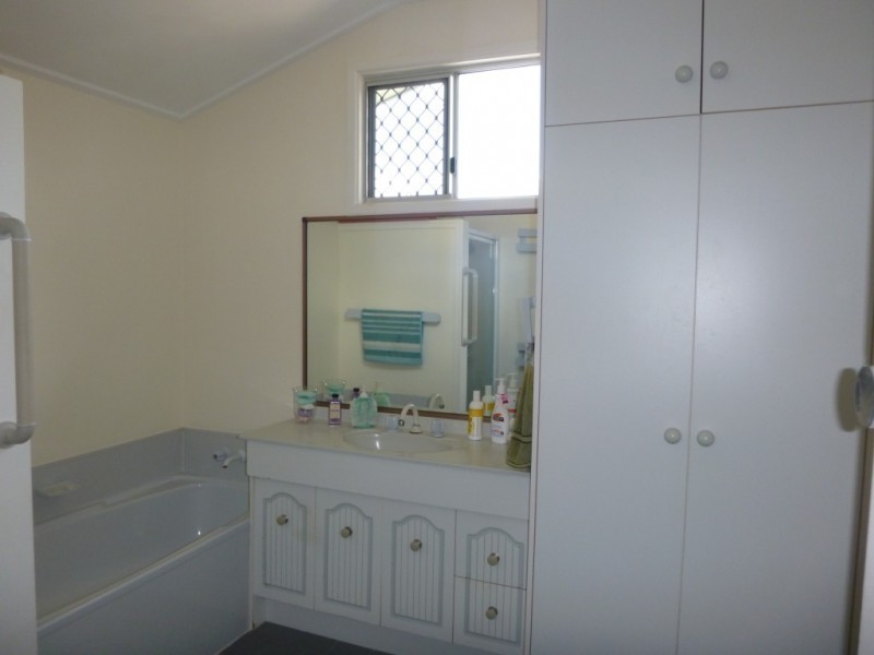 113 Powell Street, Bowen QLD 4805