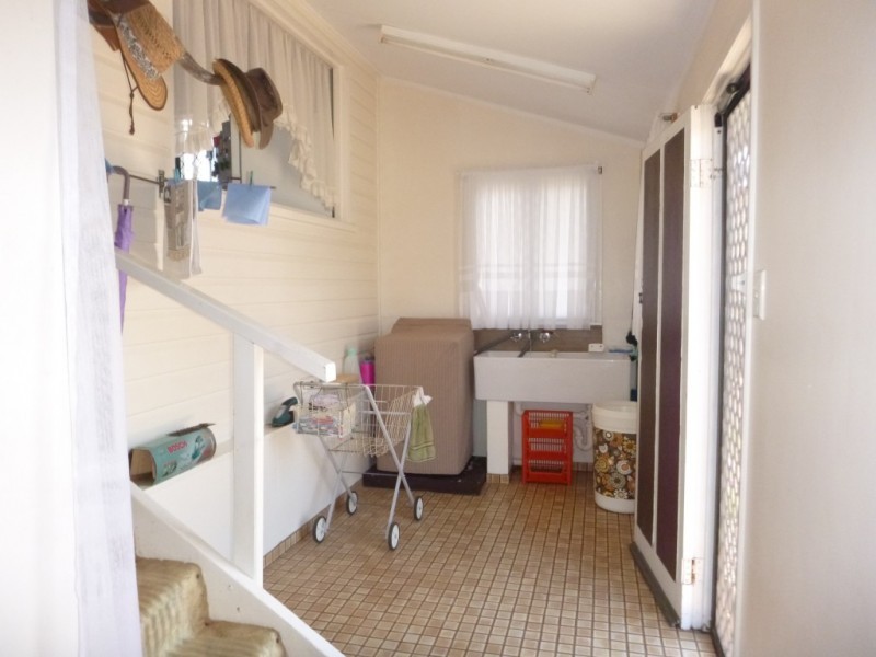 113 Powell Street, Bowen QLD 4805