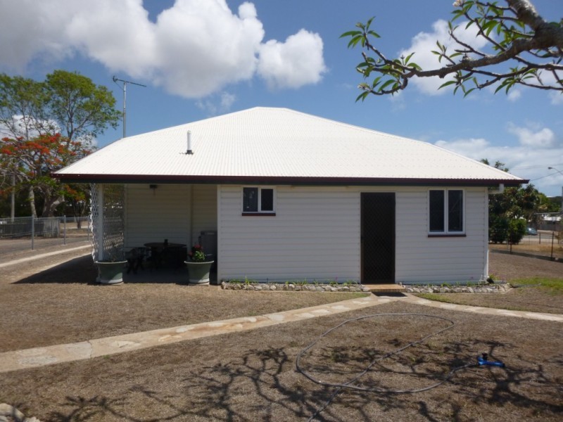 113 Powell Street, Bowen QLD 4805