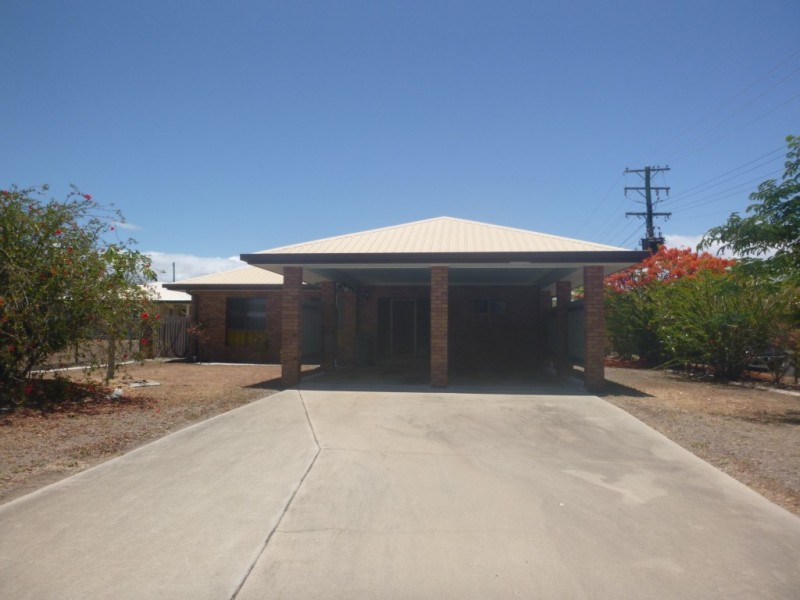 132 Hillview Road, Bowen QLD 4805