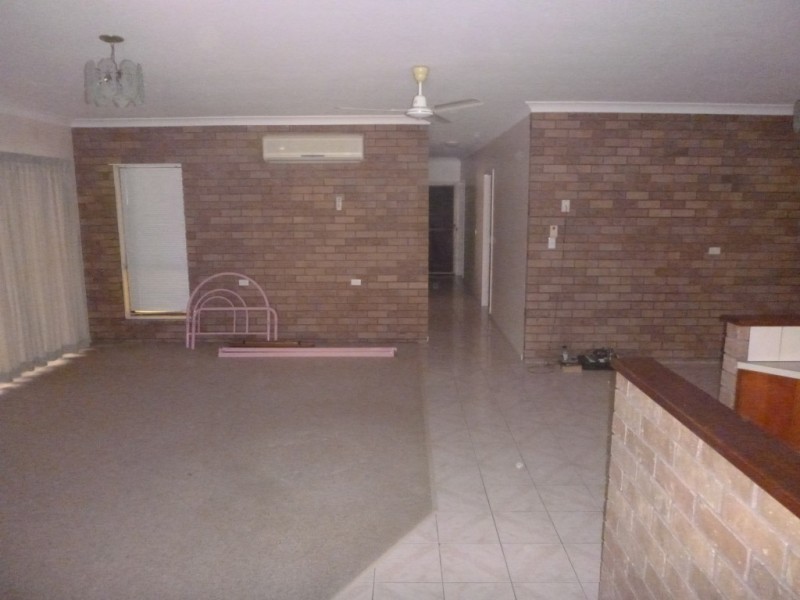 132 Hillview Road, Bowen QLD 4805