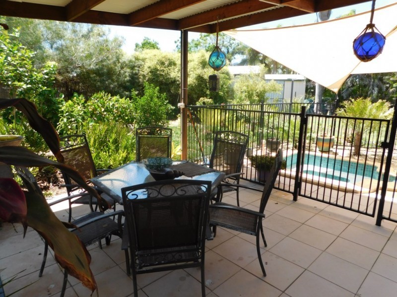 17 Field Street, Bowen QLD 4805