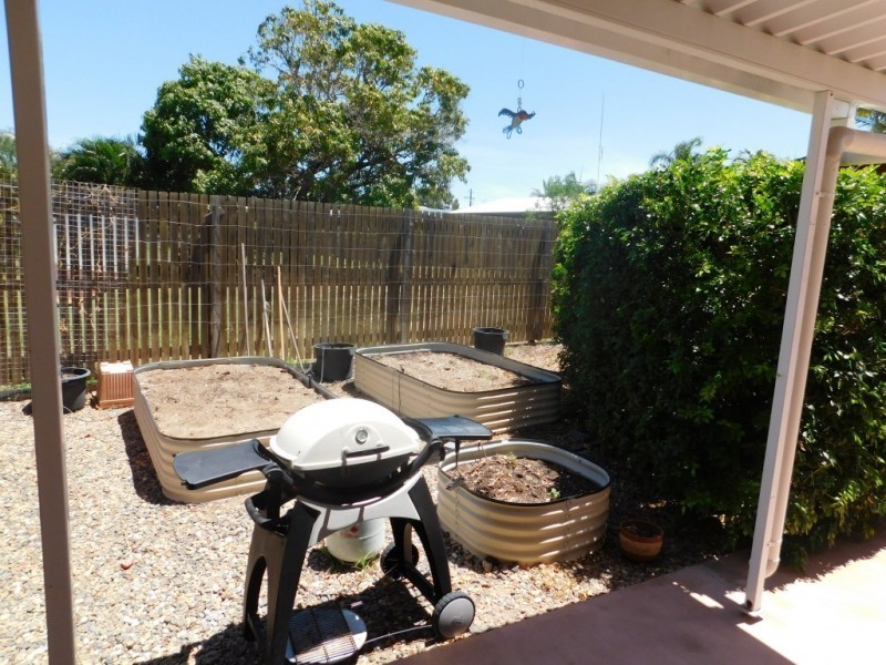 17 Field Street, Bowen QLD 4805