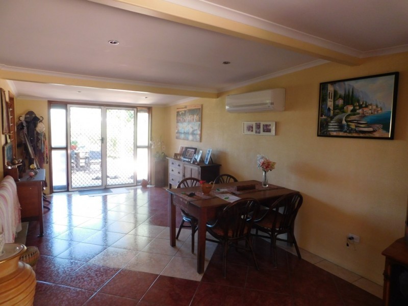 17 Field Street, Bowen QLD 4805