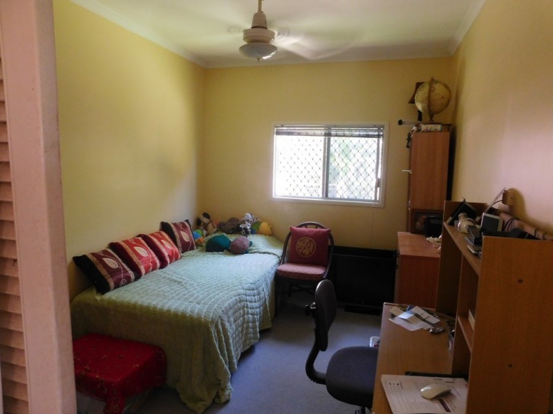 17 Field Street, Bowen QLD 4805