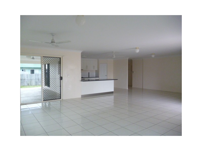 5 Lime Tree Court, Bowen QLD 4805