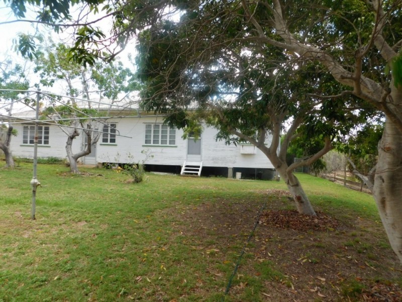 112 Hillview Road, Bowen QLD 4805