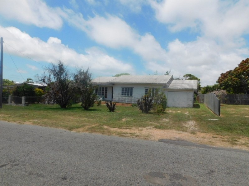 112 Hillview Road, Bowen QLD 4805