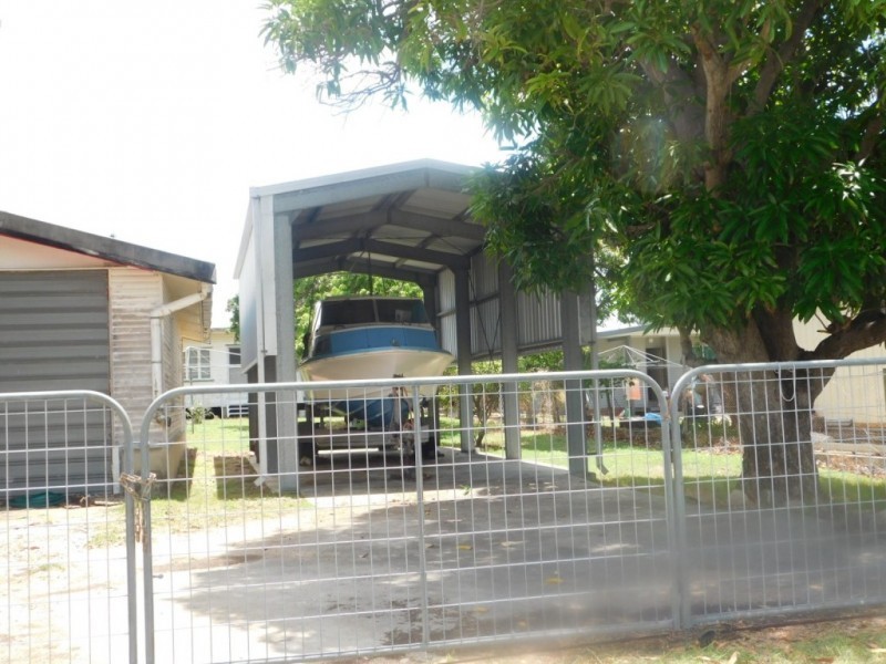 112 Hillview Road, Bowen QLD 4805