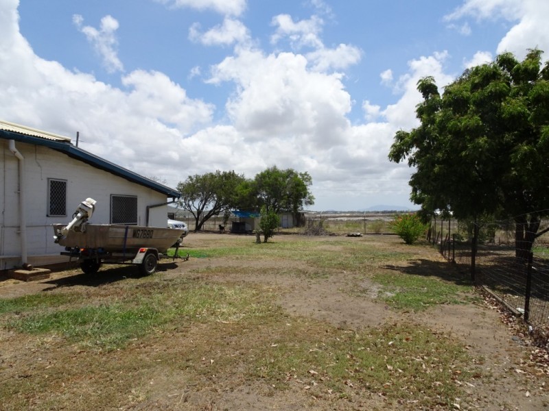 1 Belgravia Road, Bowen QLD 4805