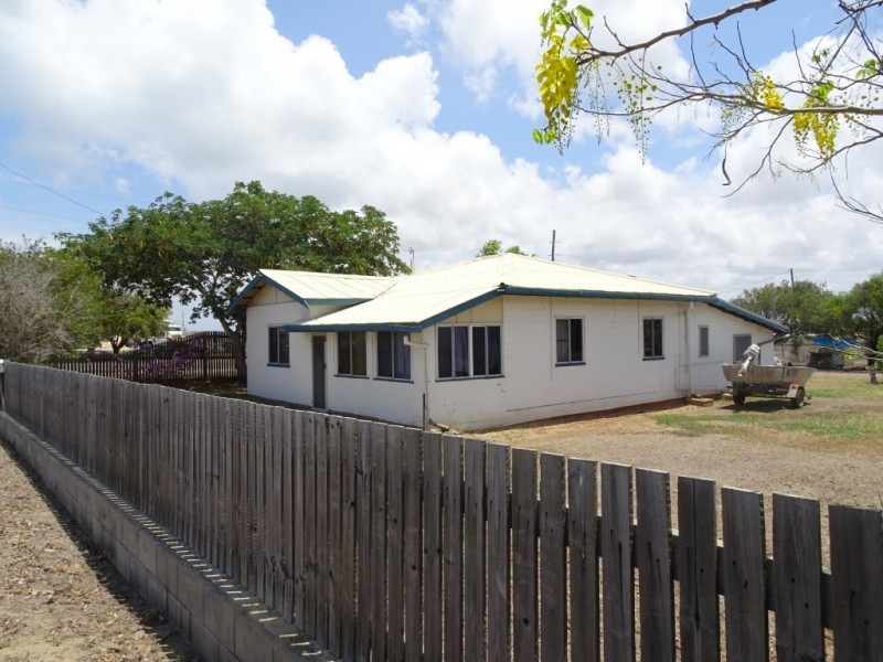 1 Belgravia Road, Bowen QLD 4805