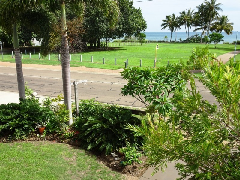 55 Horseshoe Bay Road, Bowen QLD 4805