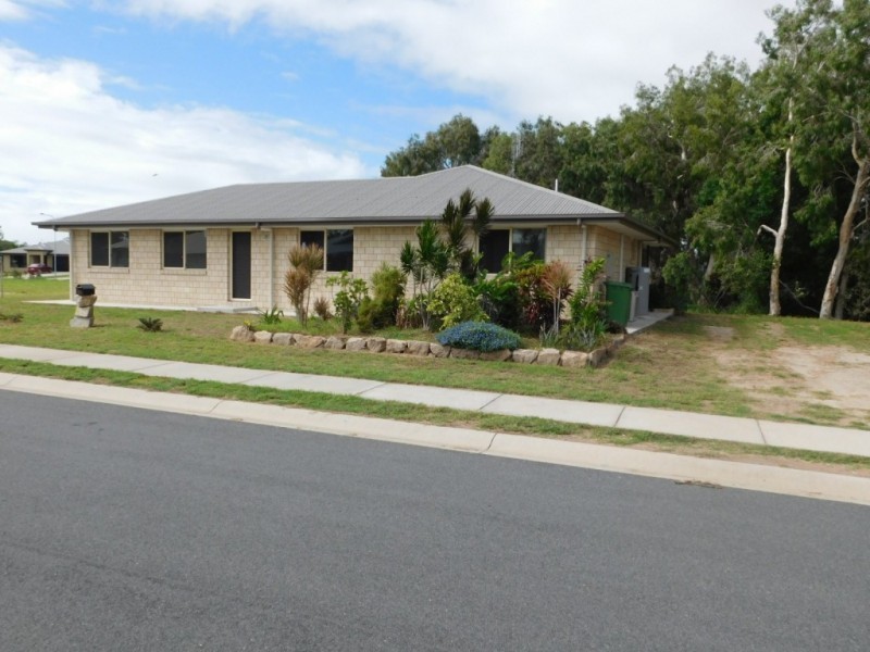 10 Tea Tree Close, Bowen QLD 4805