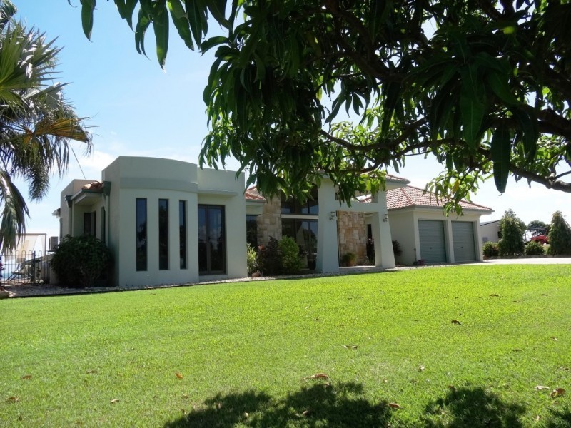 75 Adelaide Terrace, Bowen QLD 4805
