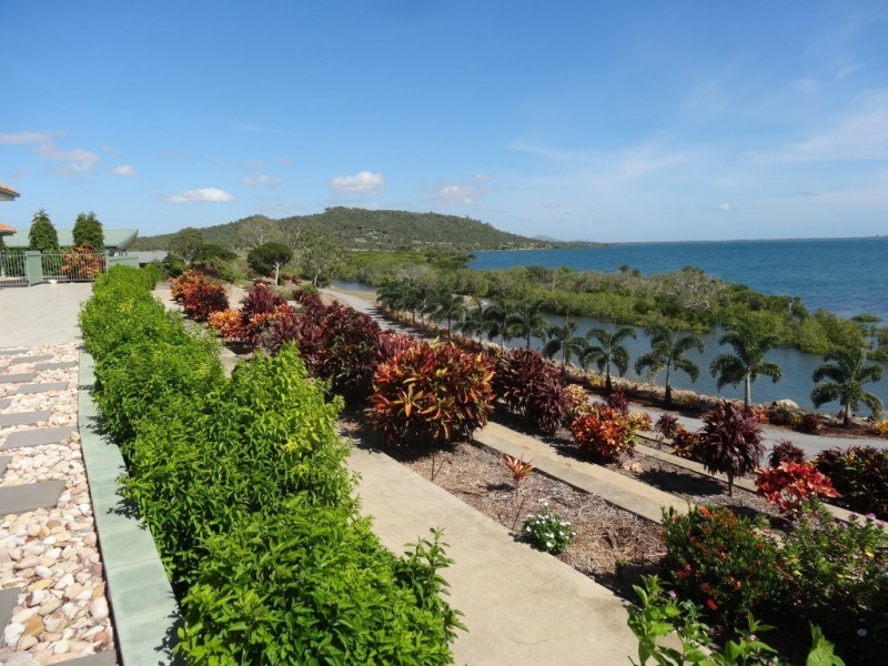 75 Adelaide Terrace, Bowen QLD 4805