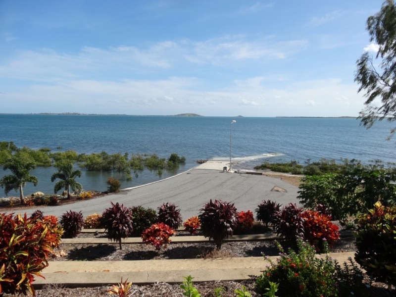 75 Adelaide Terrace, Bowen QLD 4805