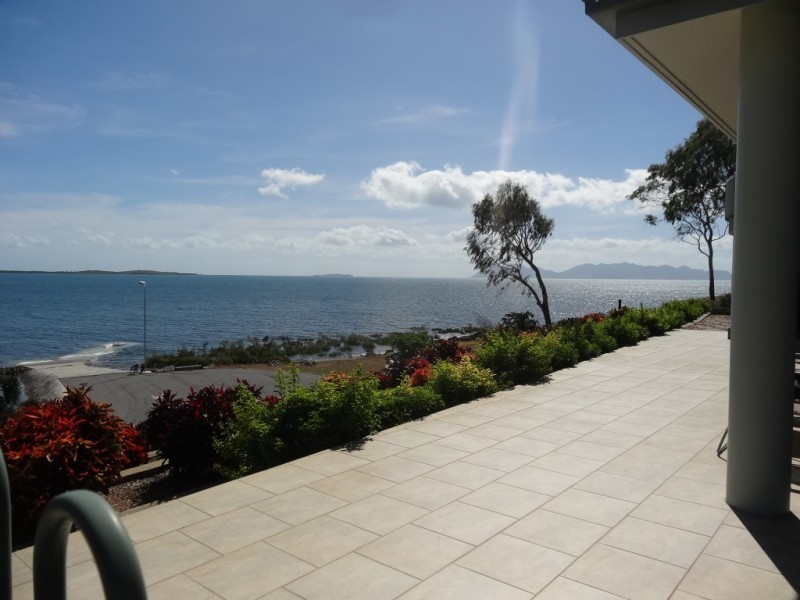 75 Adelaide Terrace, Bowen QLD 4805