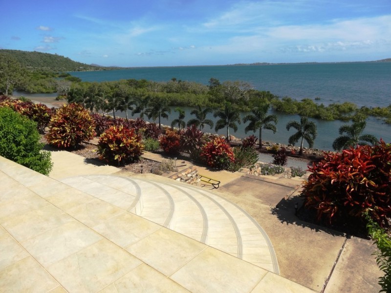 75 Adelaide Terrace, Bowen QLD 4805