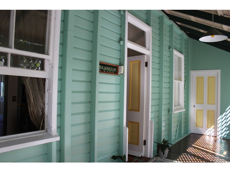 12 Hay Street, Bowen QLD 4805