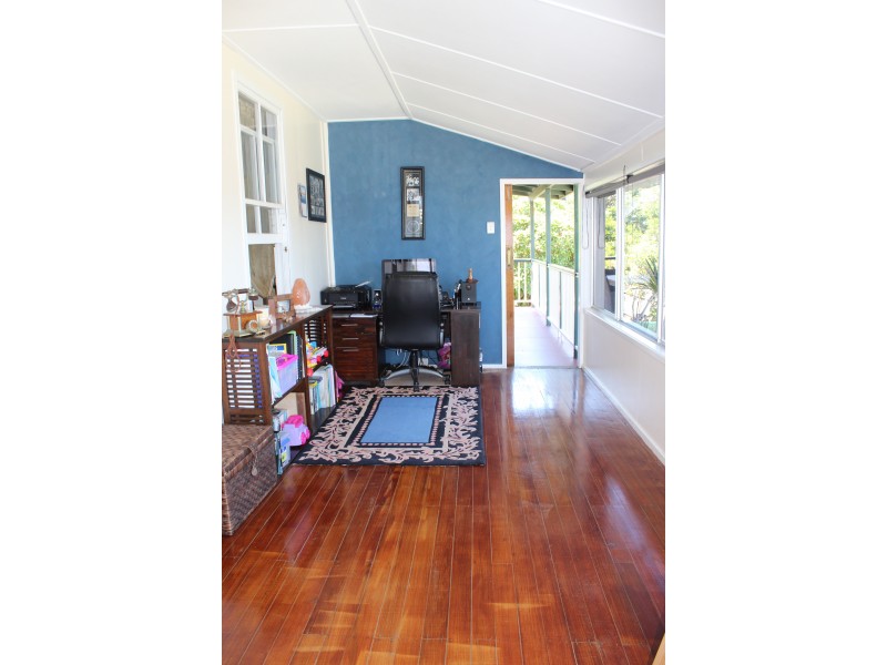 12 Hay Street, Bowen QLD 4805