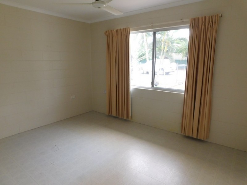 2/91 Horseshoe Bay Road, Bowen QLD 4805