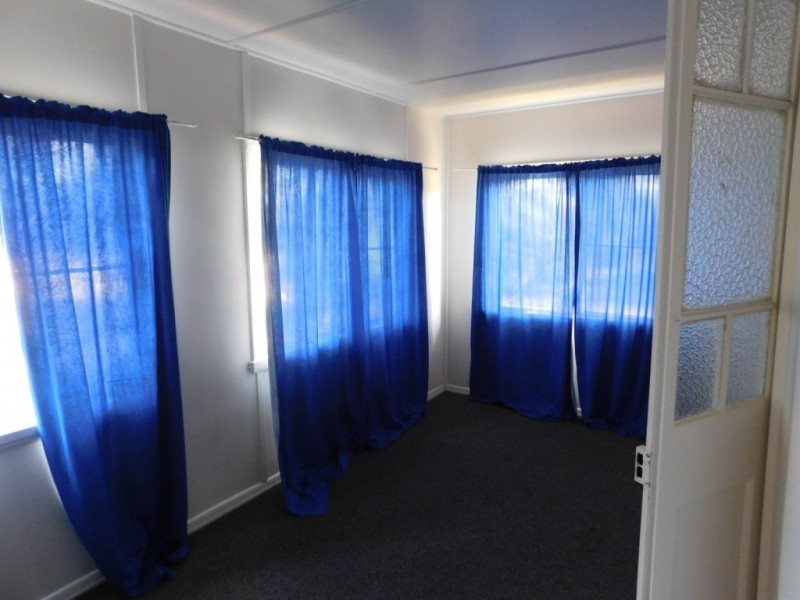 54 Poole Street, Bowen QLD 4805