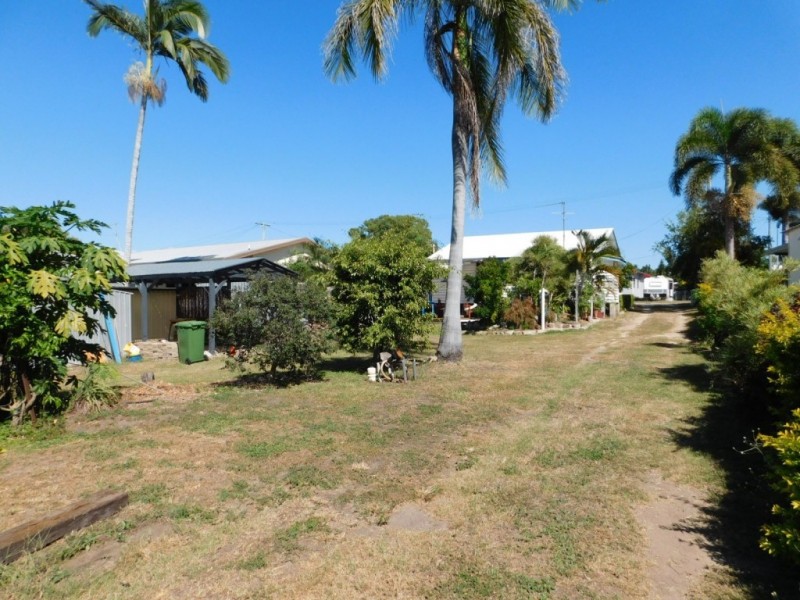 32 Field Street, Bowen QLD 4805