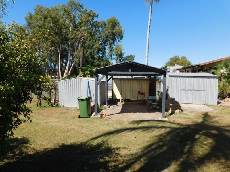 32 Field Street, Bowen QLD 4805