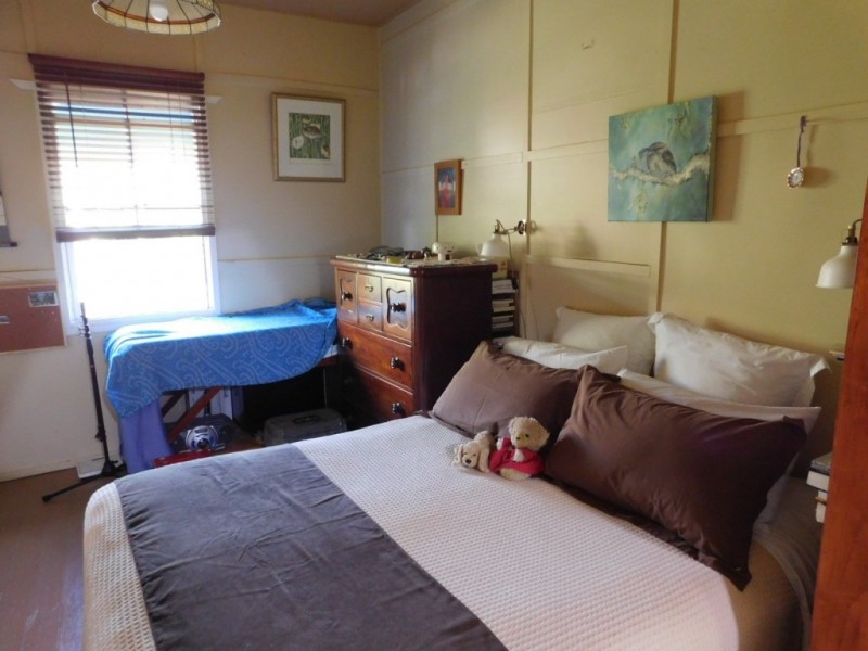 32 Field Street, Bowen QLD 4805