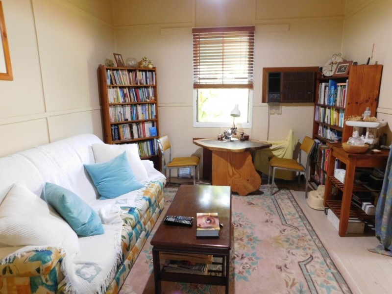 32 Field Street, Bowen QLD 4805