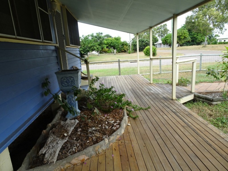 24 Creek Street, Bowen QLD 4805