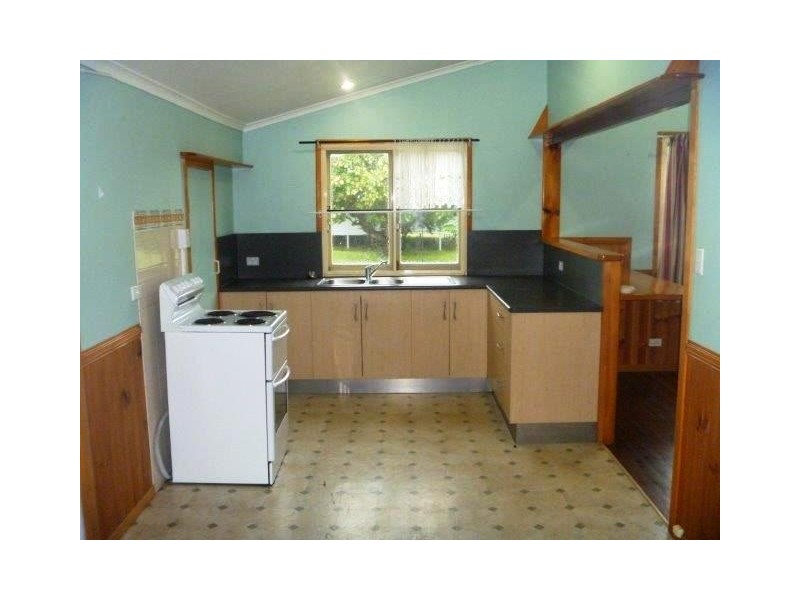 24 Creek Street, Bowen QLD 4805