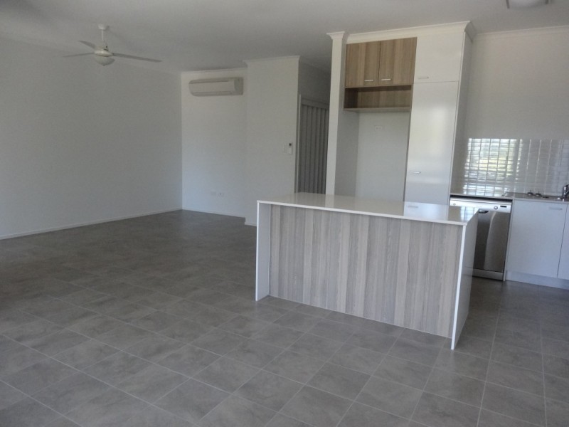 3/10 Williams Street, Bowen QLD 4805