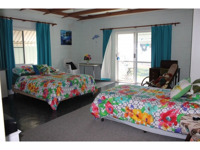 68 Whyte Avenue, Bowen QLD 4805