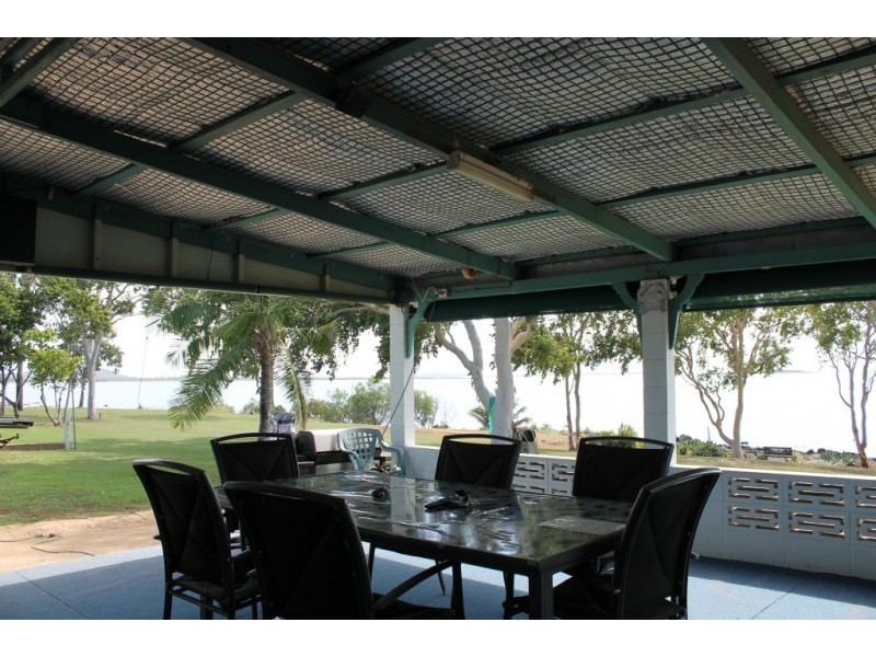 68 Whyte Avenue, Bowen QLD 4805