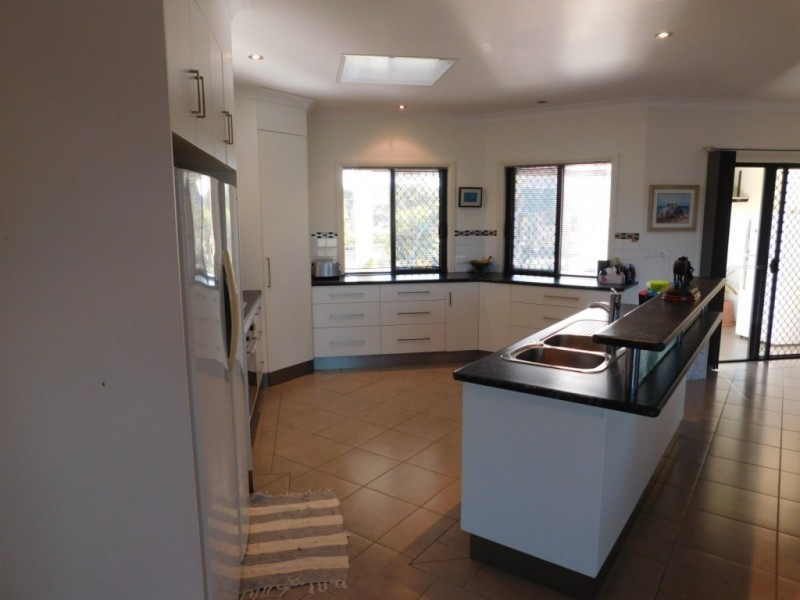 25 Brampton Drive, Bowen QLD 4805