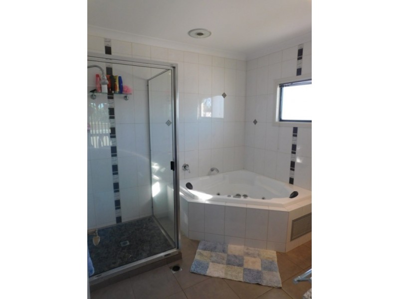 25 Brampton Drive, Bowen QLD 4805