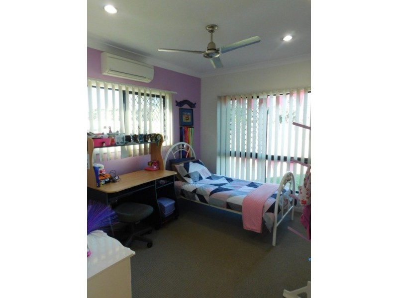 25 Brampton Drive, Bowen QLD 4805