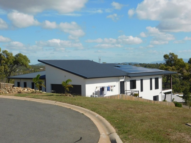 19 Harbour View Tce, Bowen QLD 4805