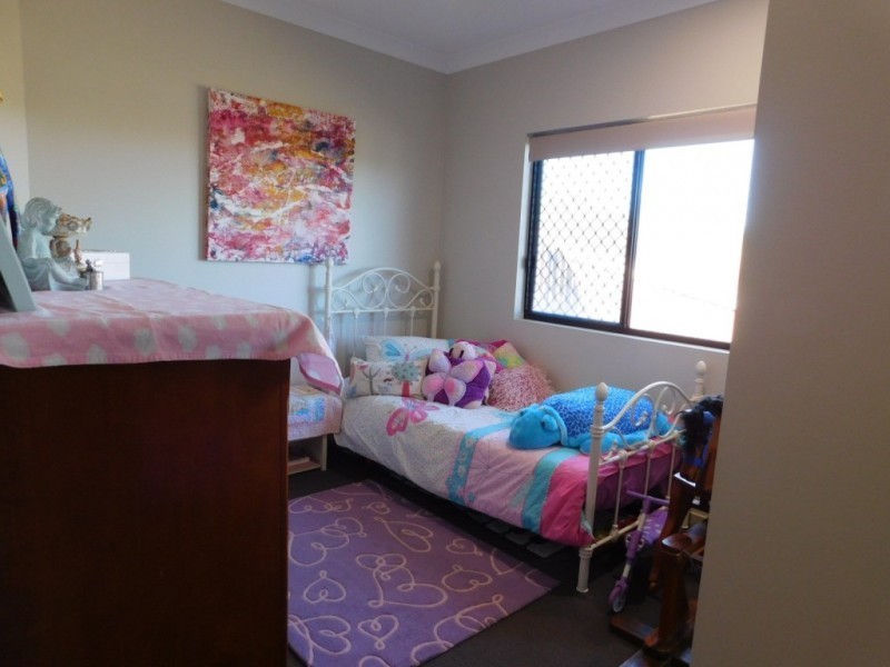 19 Harbour View Tce, Bowen QLD 4805