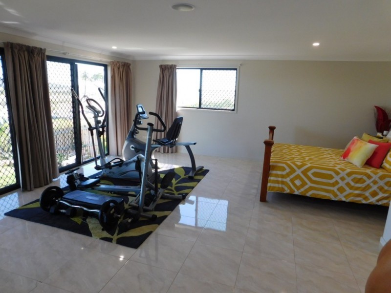 19 Harbour View Tce, Bowen QLD 4805