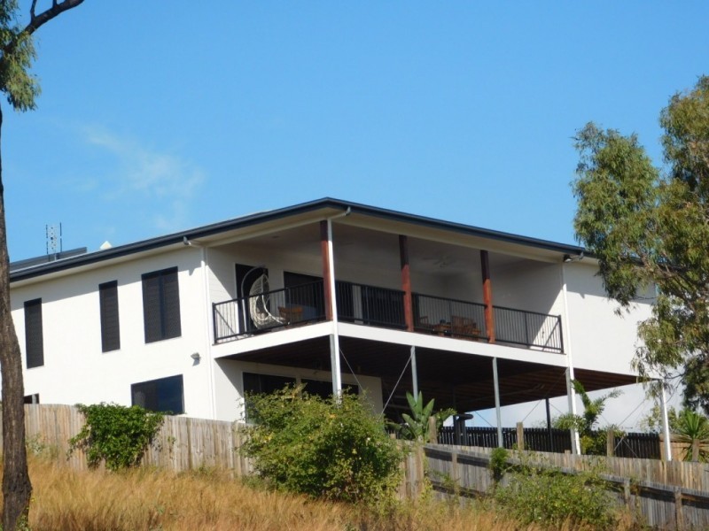 19 Harbour View Tce, Bowen QLD 4805