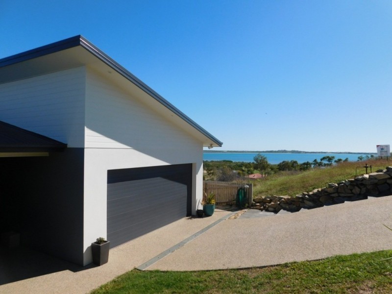 19 Harbour View Tce, Bowen QLD 4805