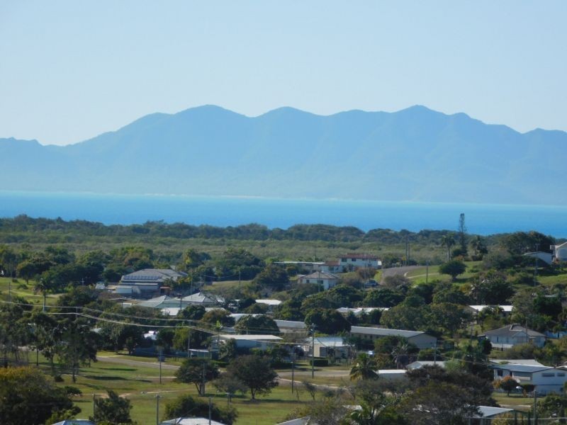 6 – 8 Panorama Place, Bowen QLD 4805