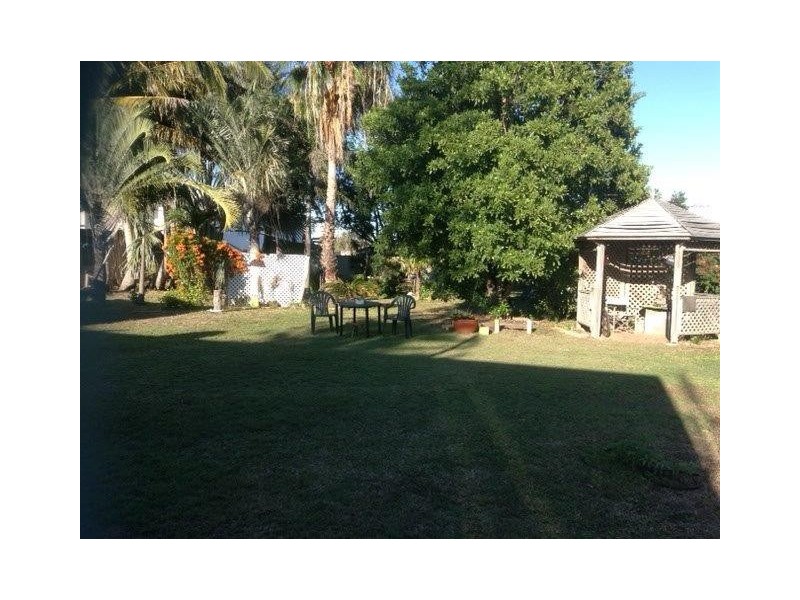 121 Queens Beach Esplanade, Bowen QLD 4805