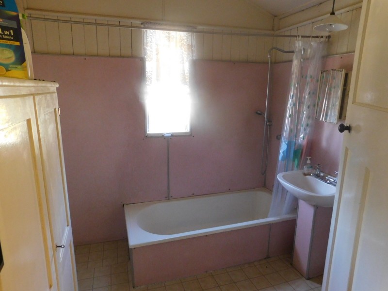 88 Herbert Street, Bowen QLD 4805